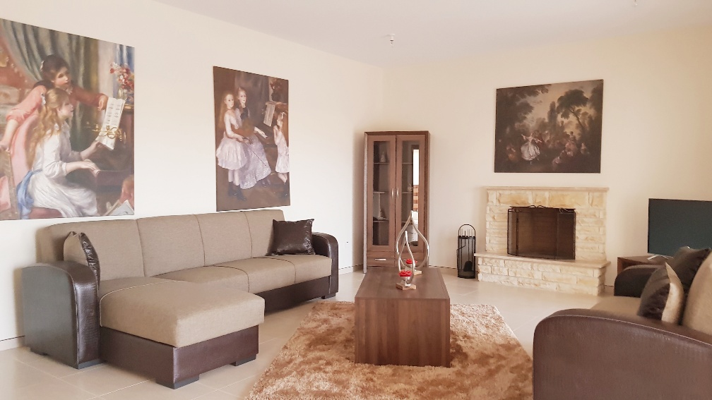 Villa Monagroulli, Limassol - Living Room