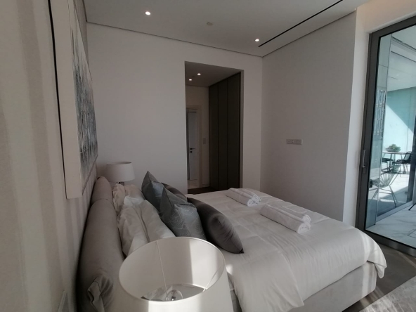 Seafront luxurious 3 Bedroom Apartment
