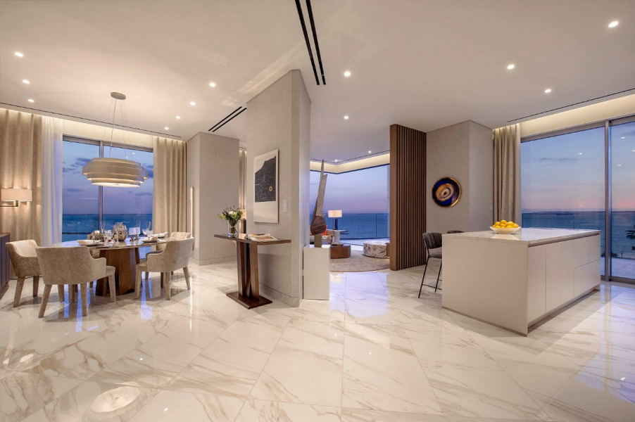 Seafront luxurious Bedroom Apartment