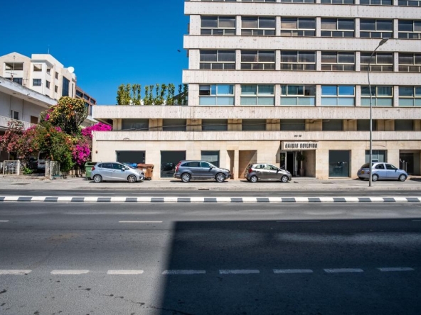 Shop in Agios Antonios, Nicosia