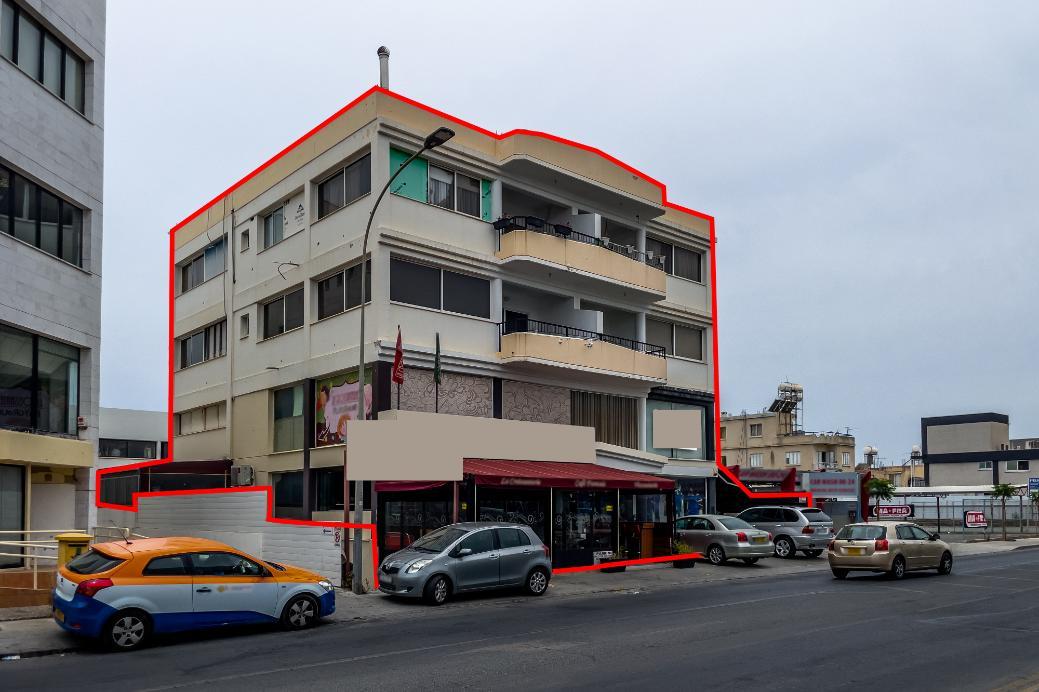 3 storey building in Agios Spyridon, Limassol Municipality
