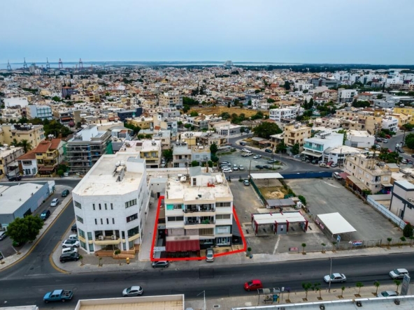 3 storey building in Agios Spyridon, Limassol Municipality